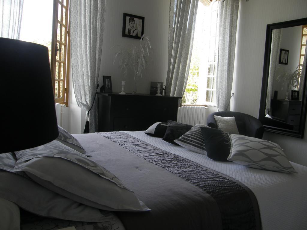 Chambres D'Hotes Domaine De La Brette Moncrabeau Ruang foto